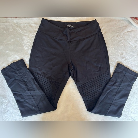 Parasuco Pants - Parasuco Black Pants with Ribbed Detail